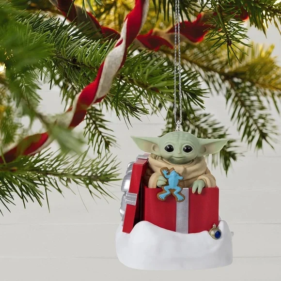 Hallmark Keepsake Star Wars: The Mandalorian Grogu Greetings, Sound and Motion - Picture 6 of 6